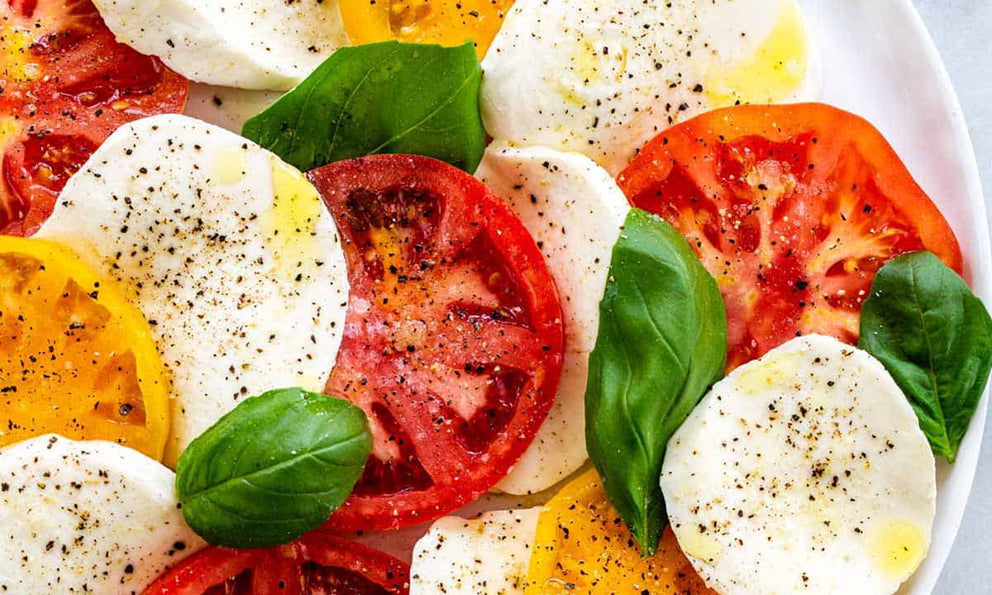 Caprese Salad with Sunflower Oil – Pepo Farms